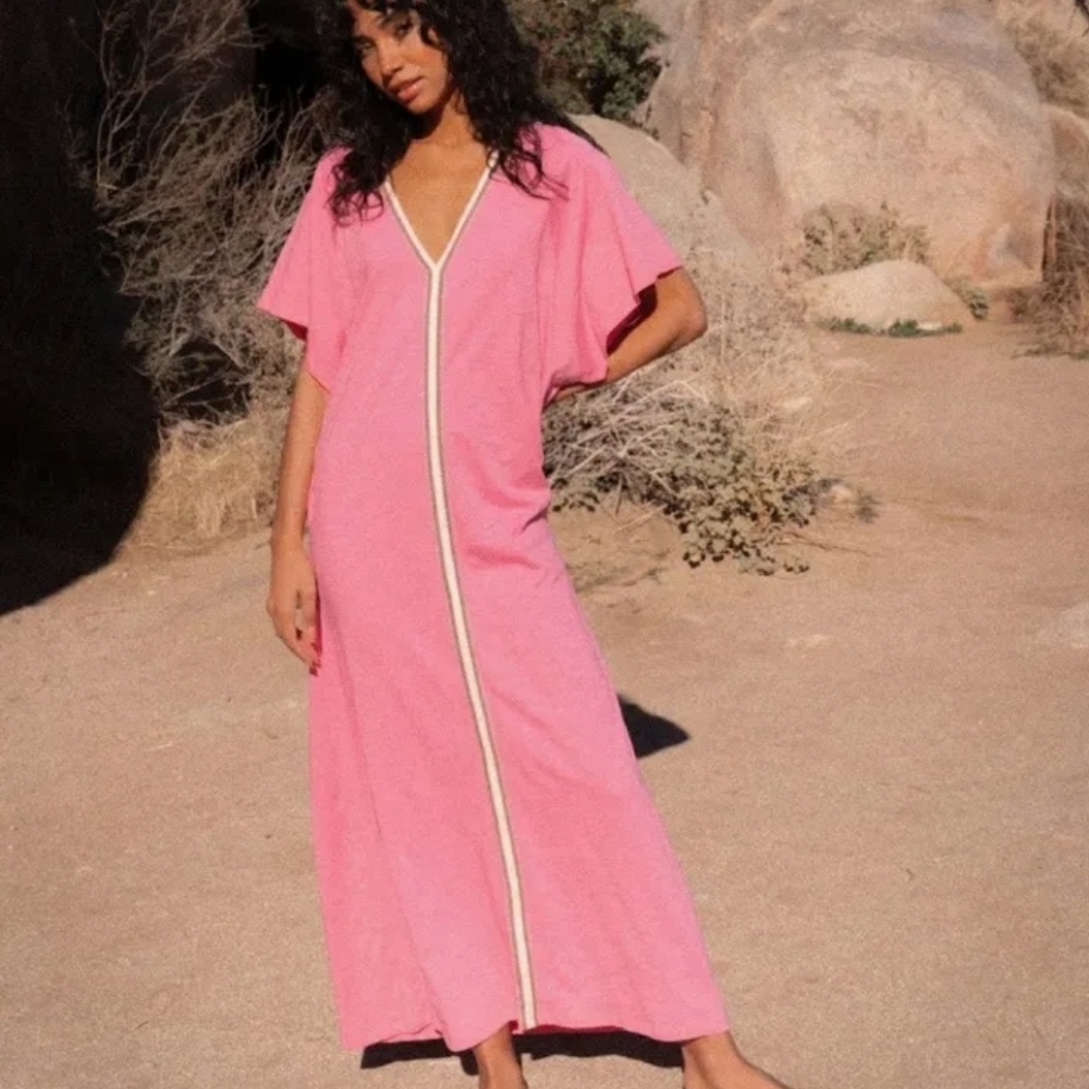 Pitusa Lavender Or Pink Short Sleeve Long Gown - Picture 2 of 2